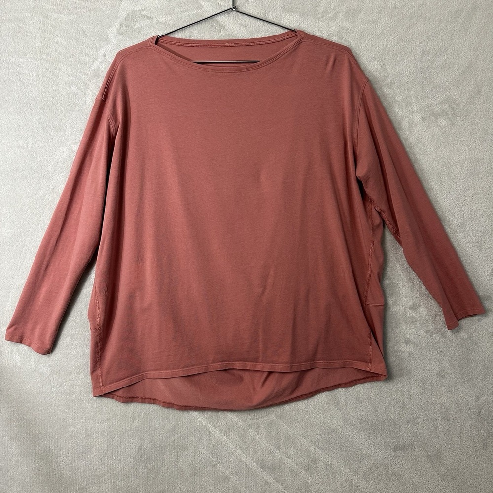Lululemon Back In Action Shirt Long Sleeve Women's Size 6  READ